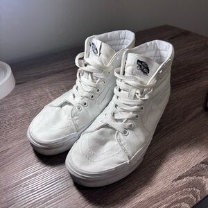 Vans Sk8-Hi Canvas Shoe in True White